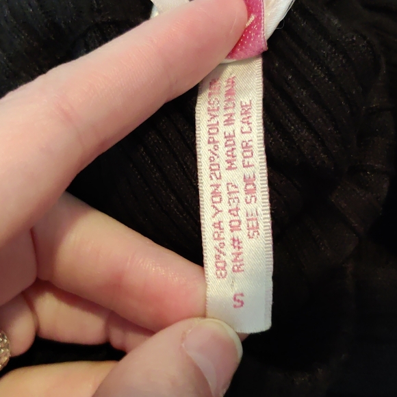 Derek Heart Long Sleeve Knit Top Size S - Picture 4 of 4